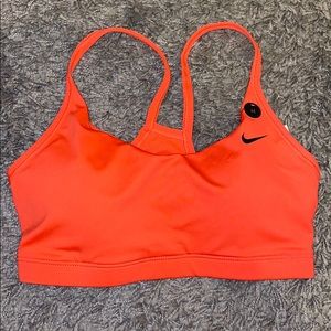 NIKE Padded Sports Bra